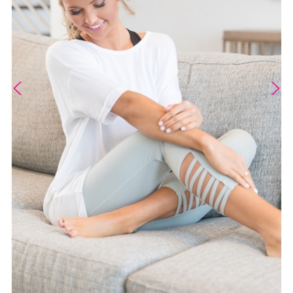 NEW! Pink Lily light plum crop leggings, L